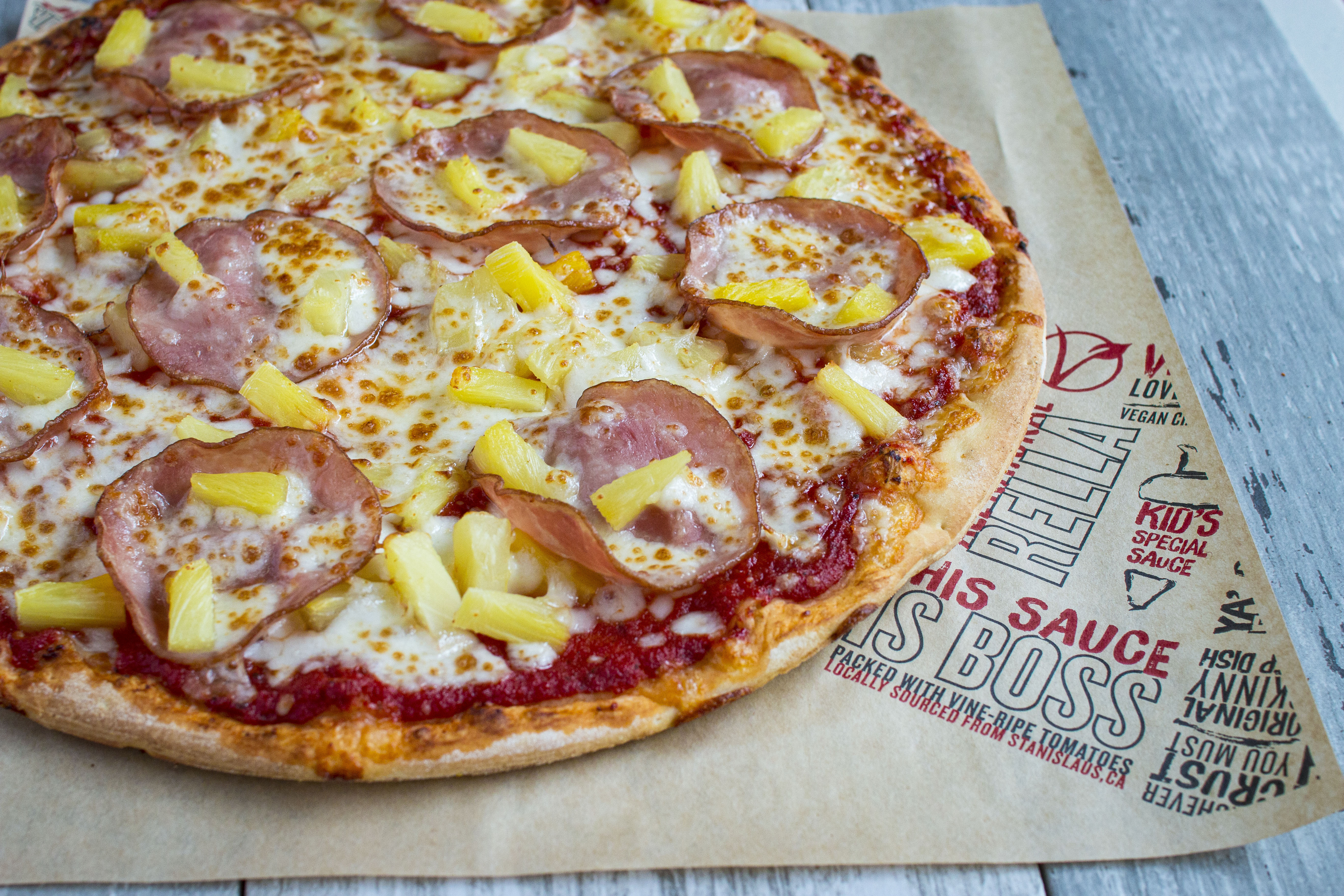 Order Hawaiian Style Pizza-Medium food online from Fresh Brothers store, West Hollywood on bringmethat.com