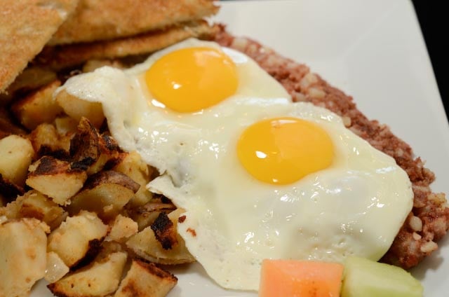 Order Fullback Egg Breakfast food online from Chap's Grill store, New Haven on bringmethat.com