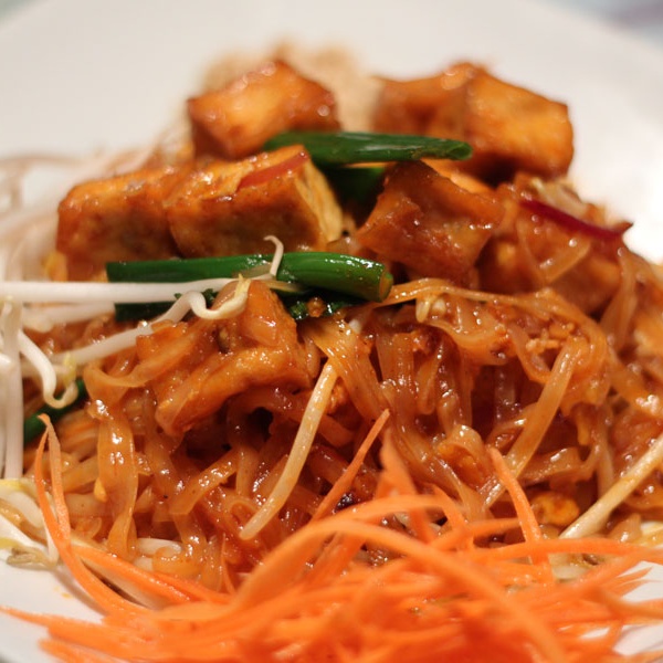 Order 86. Pad Thai Noodle food online from Thai Spirit store, Los Angeles on bringmethat.com
