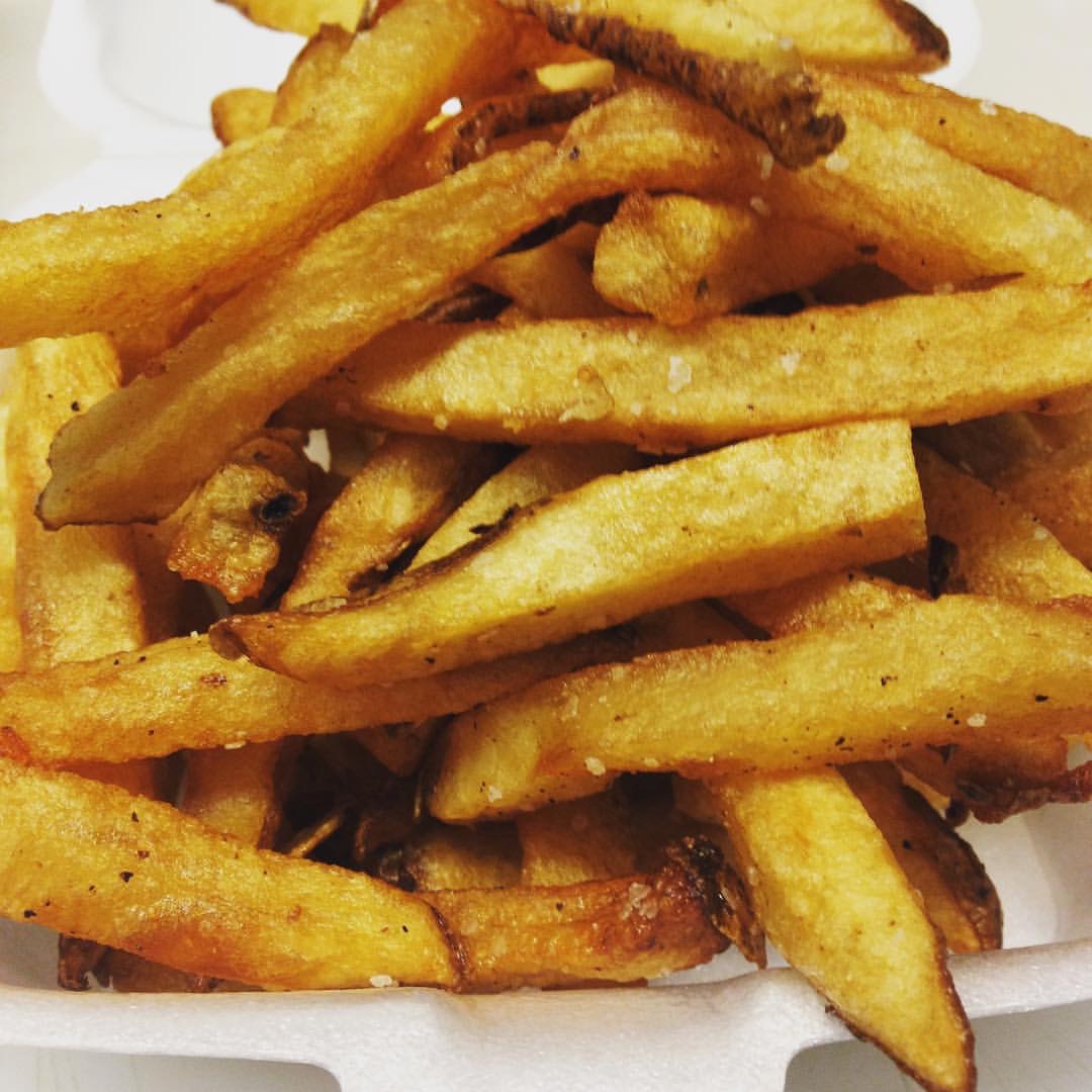 Order Fresh Cut Fries food online from Upper Sandwiches store, Ocean View on bringmethat.com