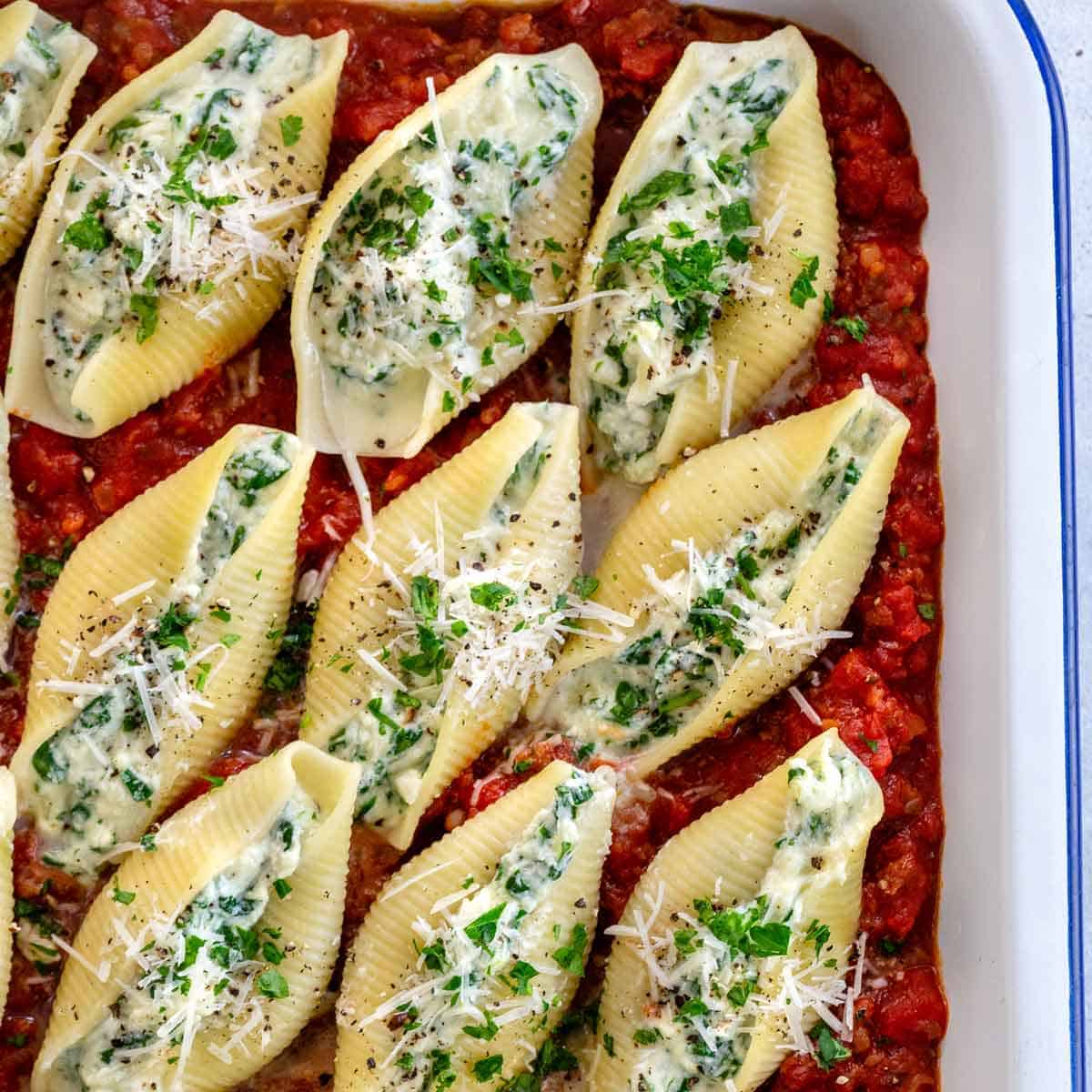 Order Stuffed Shells w/ Garlic Toast food online from Milano Pizza Callery store, Evans City on bringmethat.com