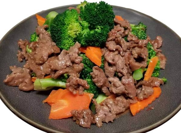 Order Beef With Broccoli food online from Oishi Teriyaki & Sushi store, Paramount on bringmethat.com