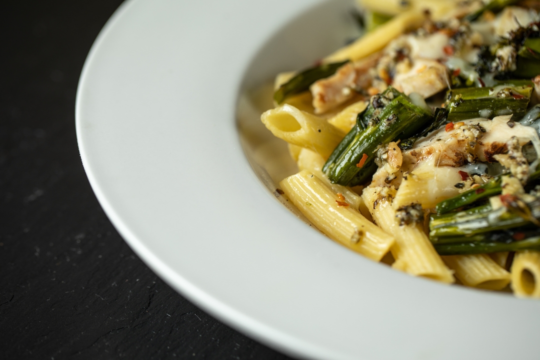 Order Pasta di Broccolini food online from Slice On Broadway store, Wexford on bringmethat.com
