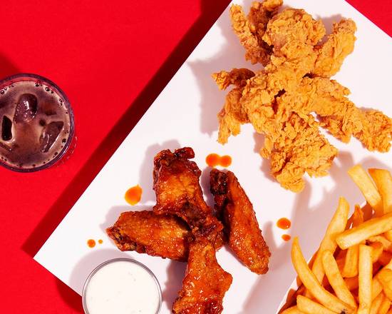 Order Mix It Up! food online from Killer Wings store, Copiague on bringmethat.com