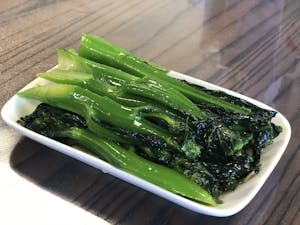 Order 122.Veg W/Garlic -蒜蓉炒时蔬 food online from Tasty Cafe Restaurant store, Davie on bringmethat.com