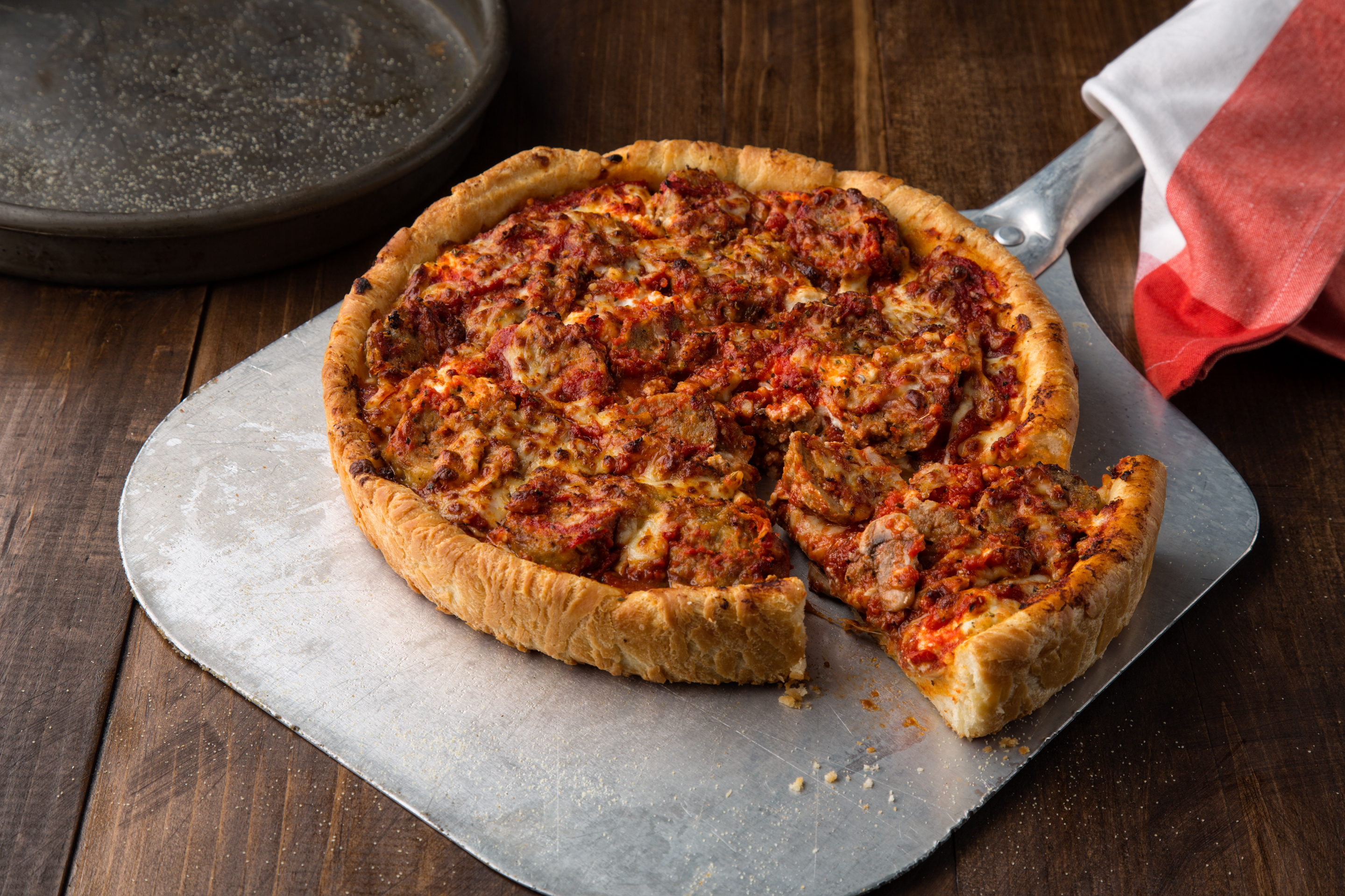 Order Meatball and Ricotta Deep Dish Pizza food online from Uno Chicago Grill store, Baltimore on bringmethat.com
