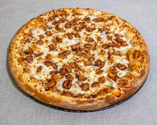 Order 1 Large BBQ Chicken Chipotle Pizza (12 Slices ) food online from La Pizza Loca store, Paramount on bringmethat.com