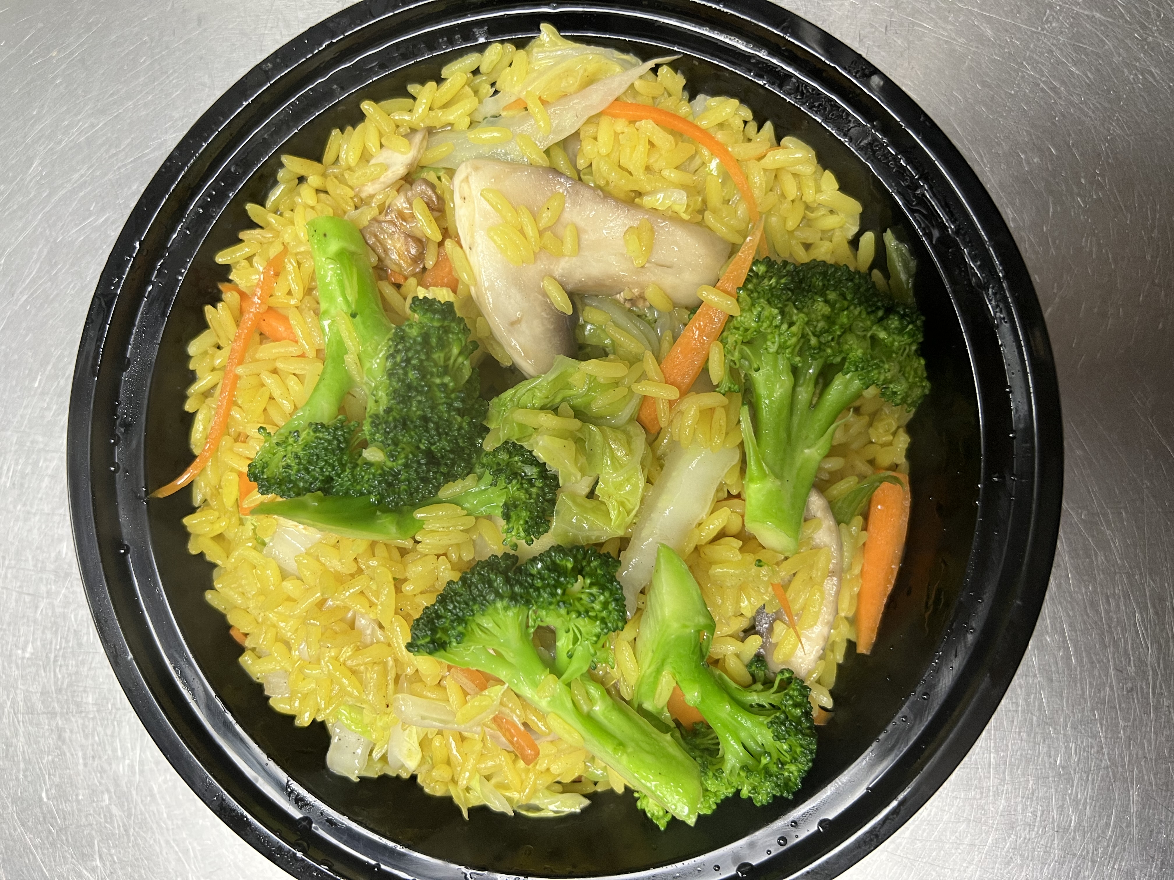 Order 34. Vegetable Fried Rice food online from King Chef store, West Haven on bringmethat.com