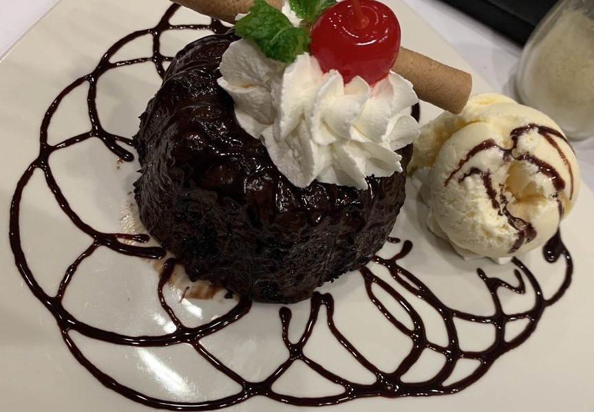 Order Molten Chocolate Cake food online from Giorgio Italian Food And Pizzeria store, Milpitas on bringmethat.com