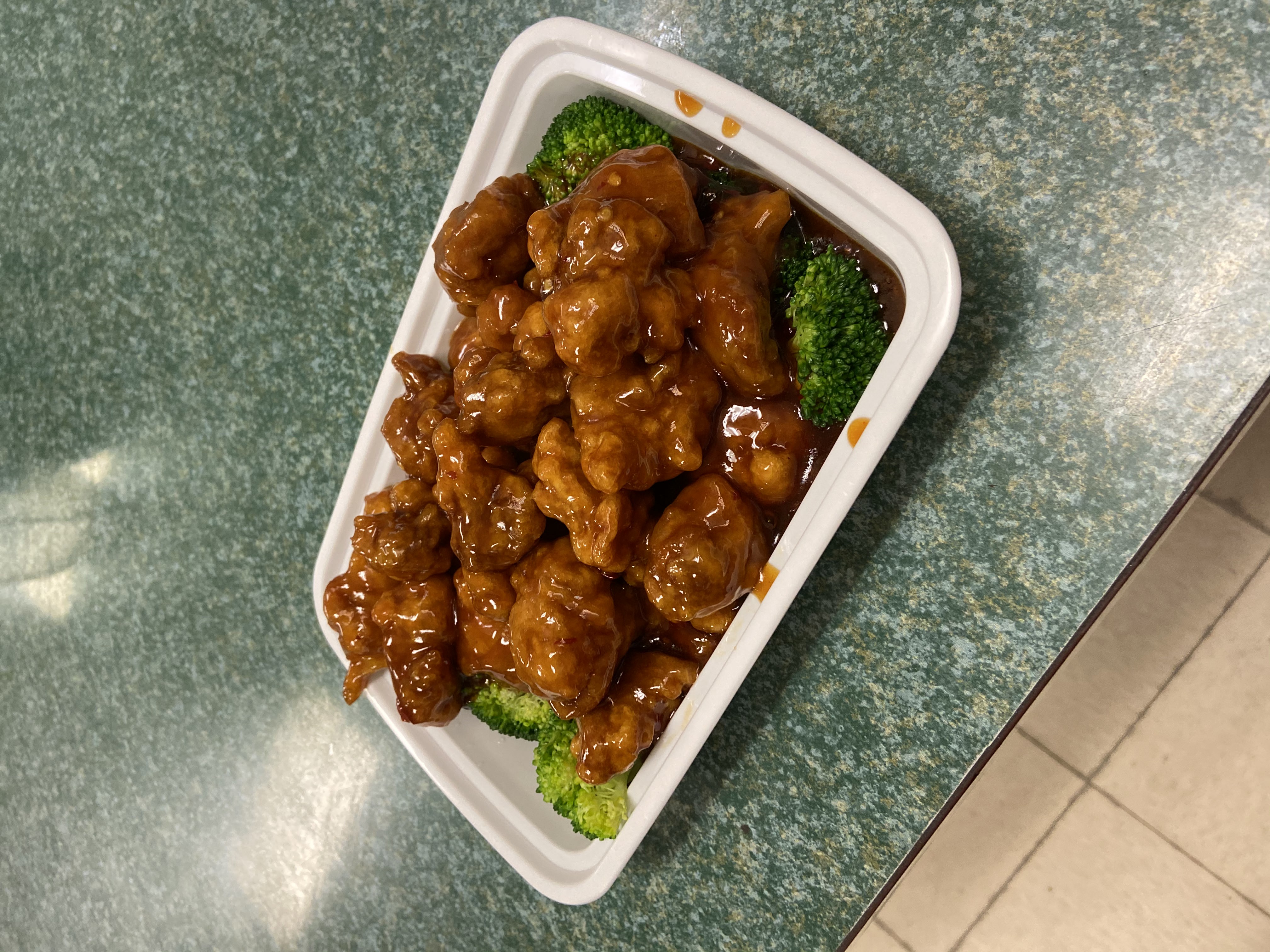 Order S5. General Tso's Chicken food online from New China store, O'Fallon on bringmethat.com