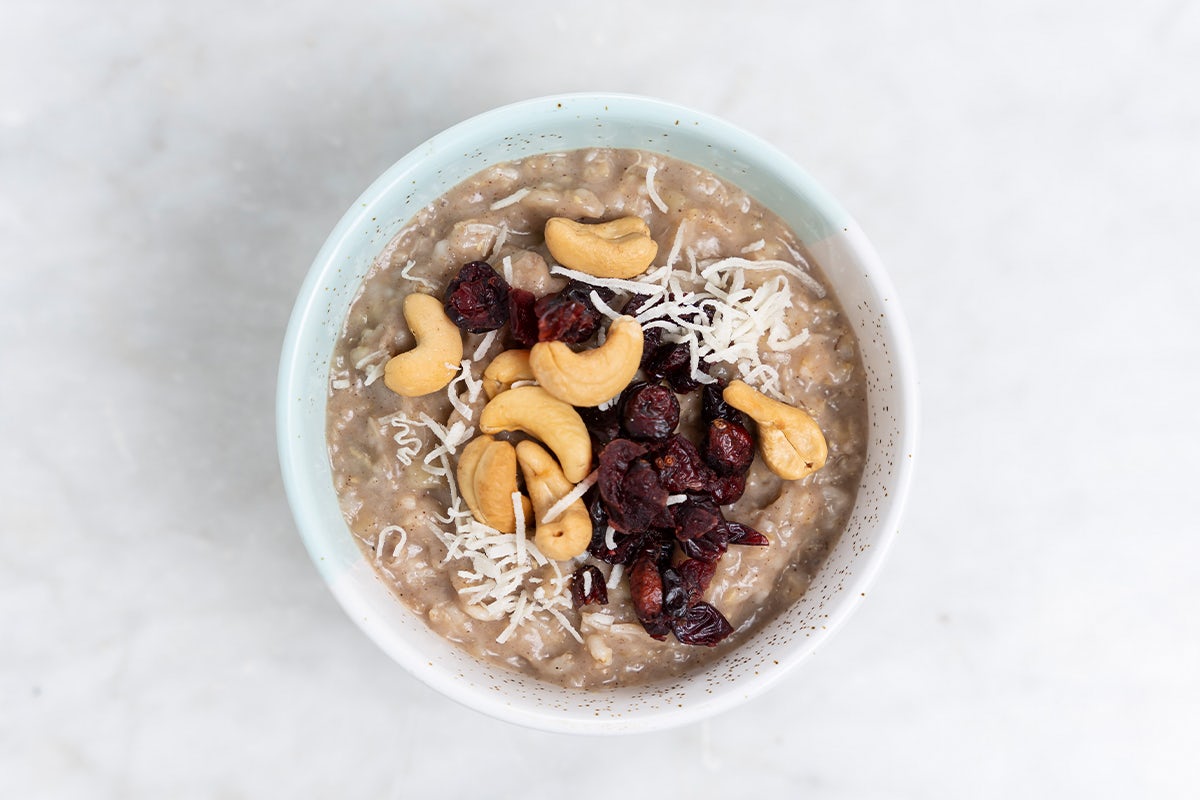 Order Almond Oatmeal food online from Coffee shop store, New York on bringmethat.com