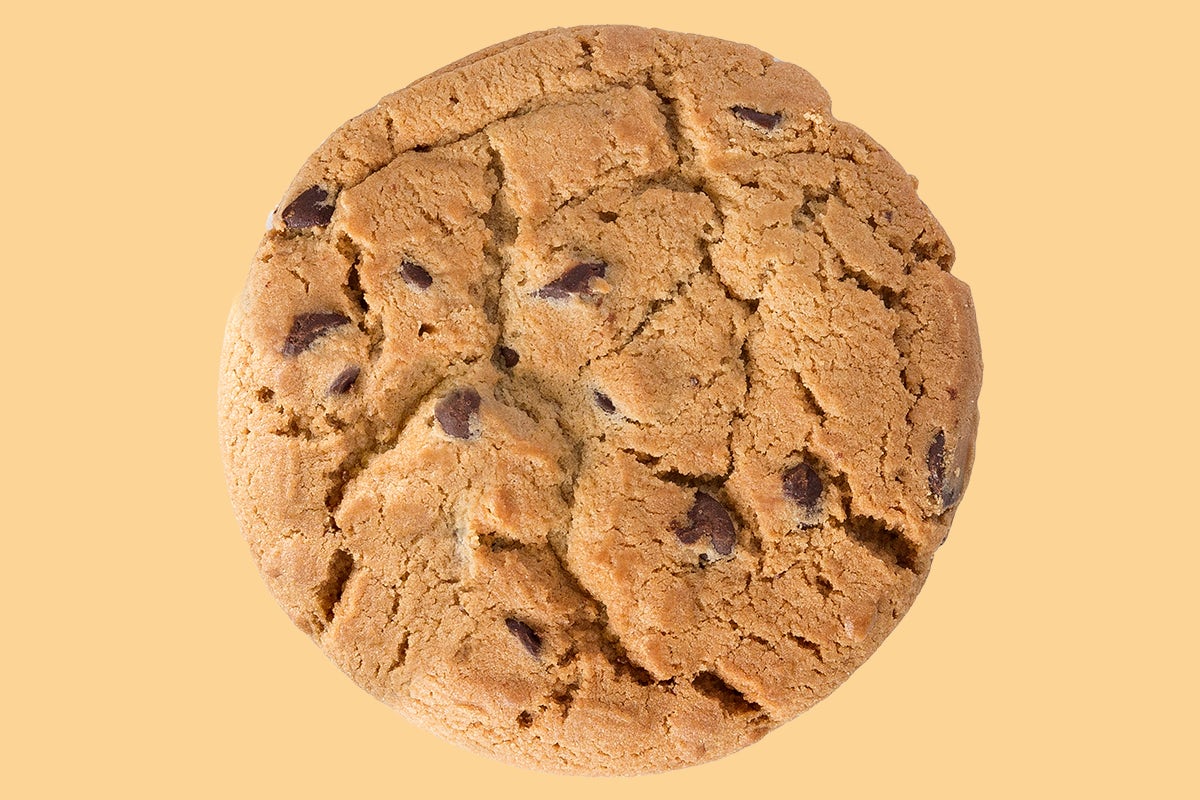 Order Chocolate Chip Cookie food online from Saladworks store, Marlton on bringmethat.com