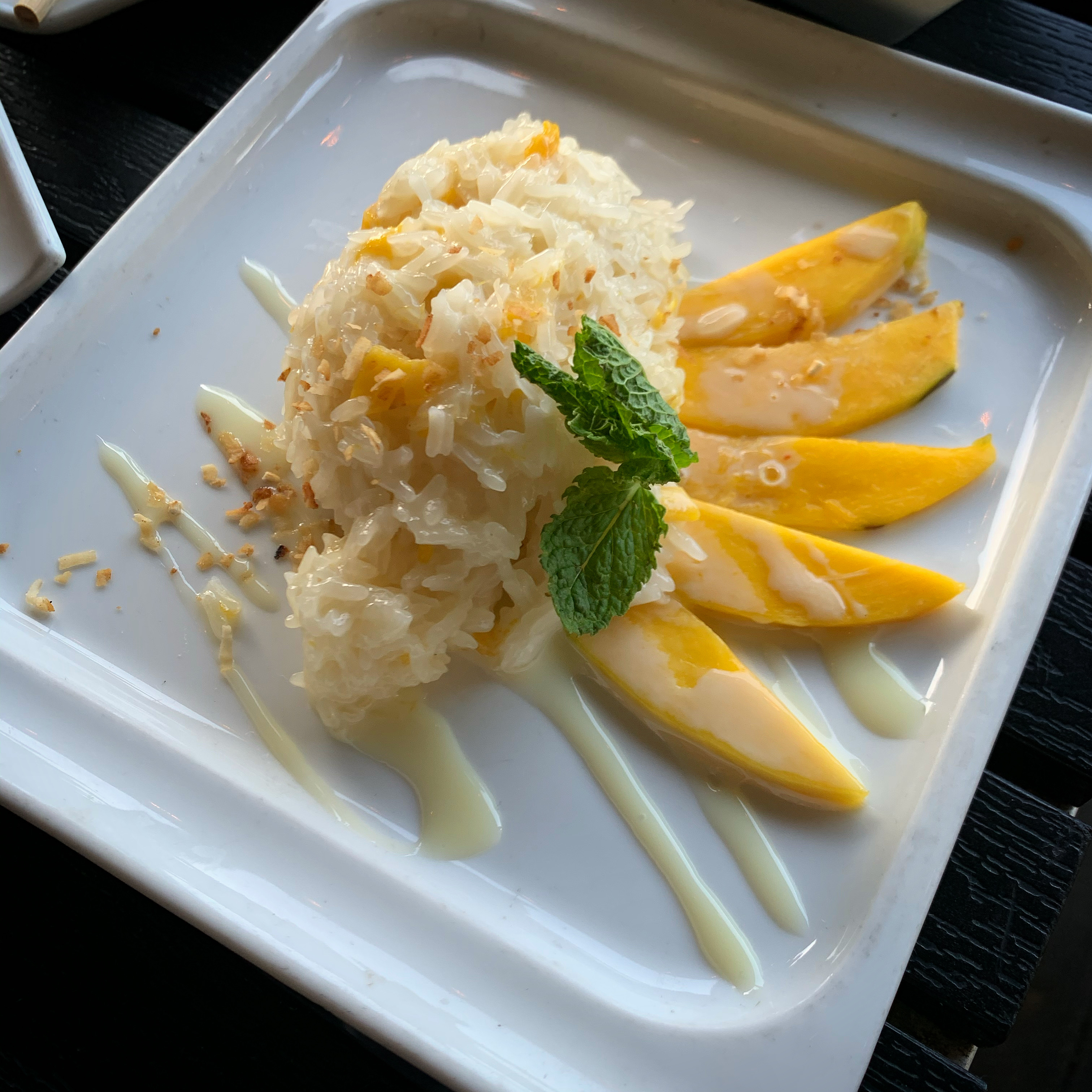 Order Mango Sticky Rice with Fresh Mango, Sweet Rice and Roasted Peanuts food online from PakPao Thai  store, Dallas on bringmethat.com