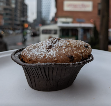 Order Gluten Free Blueberry Muffin food online from Branded saloon catering store, Brooklyn on bringmethat.com