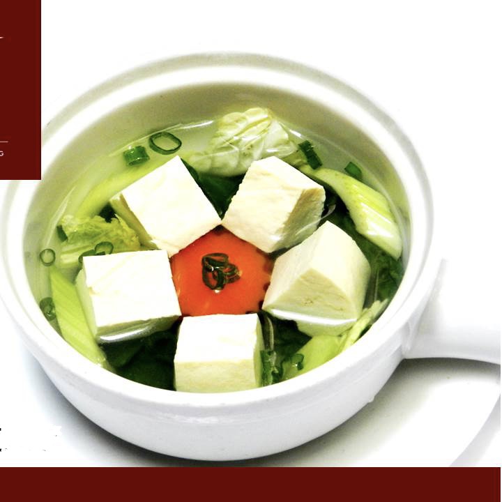 Order Soup= Tofu (Clear Soup) food online from Jai dee store, Brooklyn on bringmethat.com