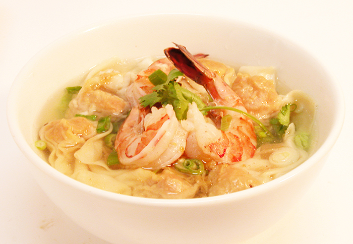 Order Wonton Soup food online from Sa Ung Thai Restaurant store, Harbor City on bringmethat.com