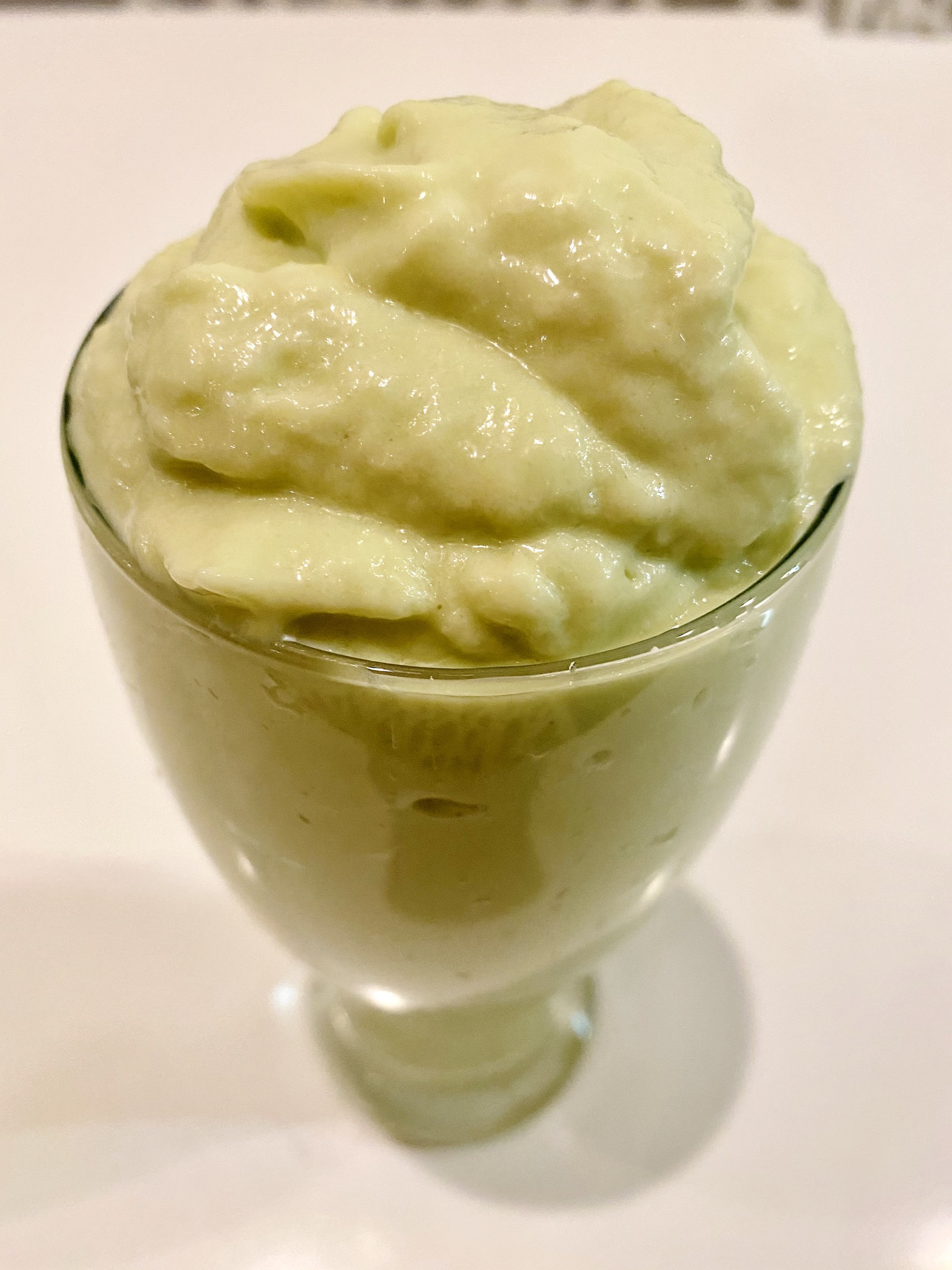 Order Avocado Freeze food online from Min Min Asian Cafe store, Chicago on bringmethat.com