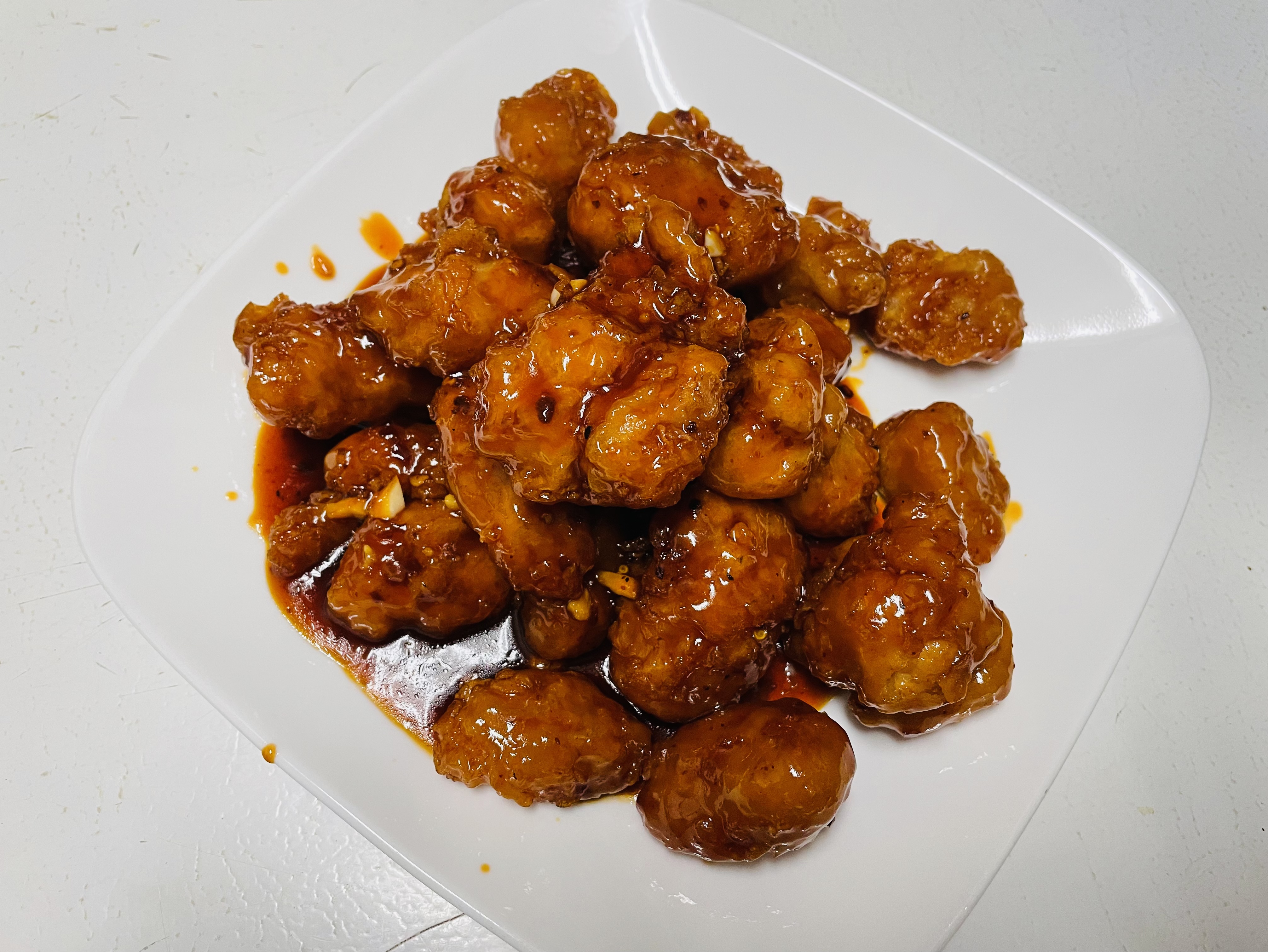 Order General Tso's Chicken food online from Rainbow House store, Albany on bringmethat.com