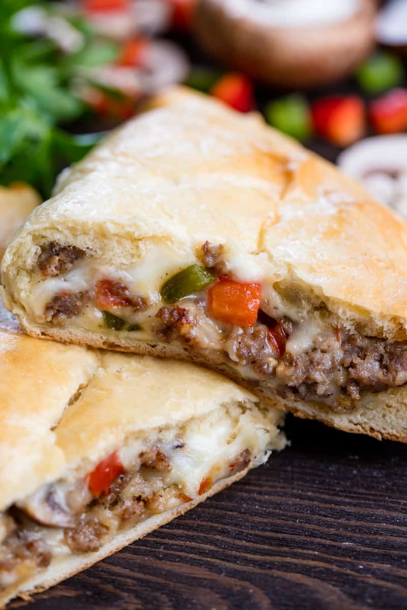 Order Italian Beef Calzone food online from Chicago Pizza Kitchen store, Albuquerque on bringmethat.com