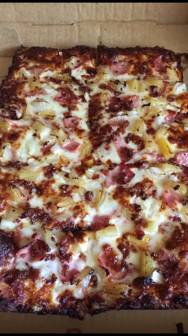 Order Hawaiian Pizza - Large 16'' (8 Slices) food online from Carlo's Italian Restaurant store, Reading on bringmethat.com