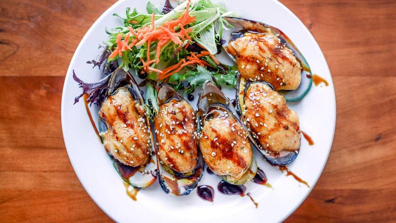 Order GF Broiled Mussels food online from Hapa Sushi Bar & Sake Grill store, Denver on bringmethat.com