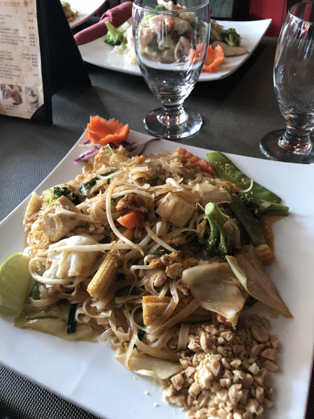 Order Ultimate Pad Thai food online from Erawan restaurant store, Philadelphia on bringmethat.com