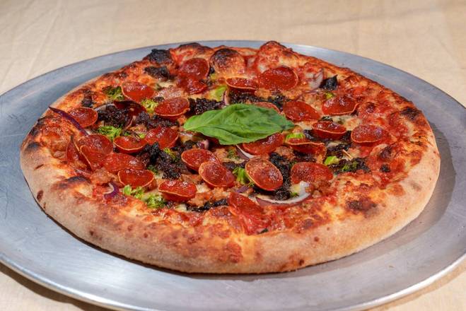 Order 12" Meat Lover Round food online from Sunset Squares Pizza store, San Francisco on bringmethat.com