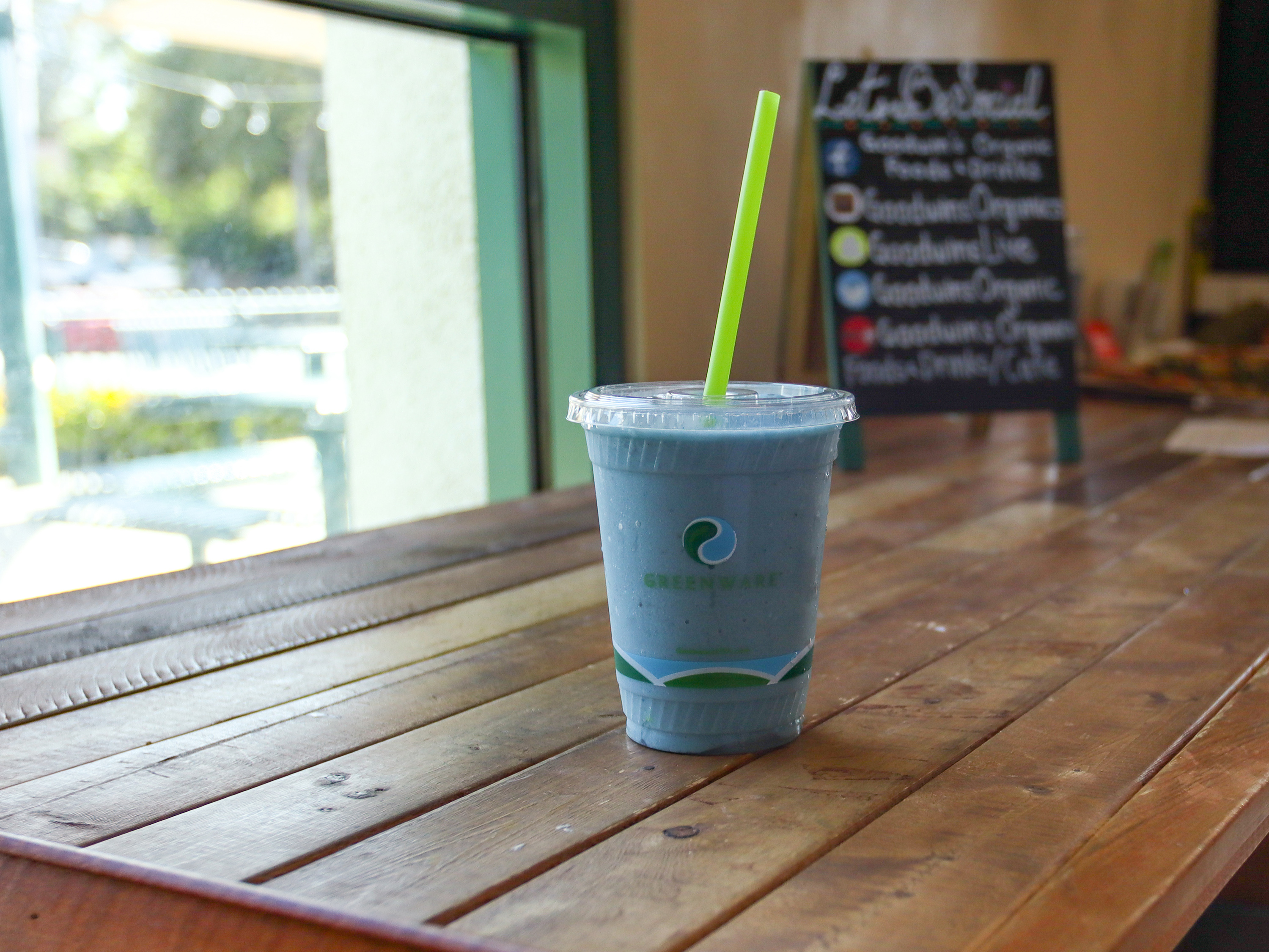 Order Blue Majik Smoothie food online from Goodwin Organic Foods And Drinks store, Riverside on bringmethat.com