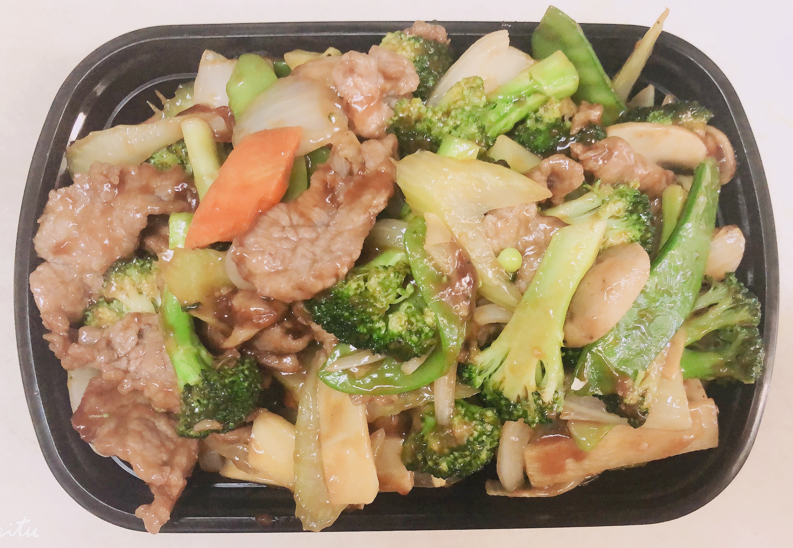 Order 56.什菜牛 Beef with Mixed Vegetables food online from Asian Express store, Radcliff on bringmethat.com