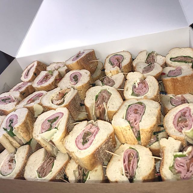 Order Basic Party Mix Hoagie Tray food online from Lennie Hoagies store, Philadelphia on bringmethat.com