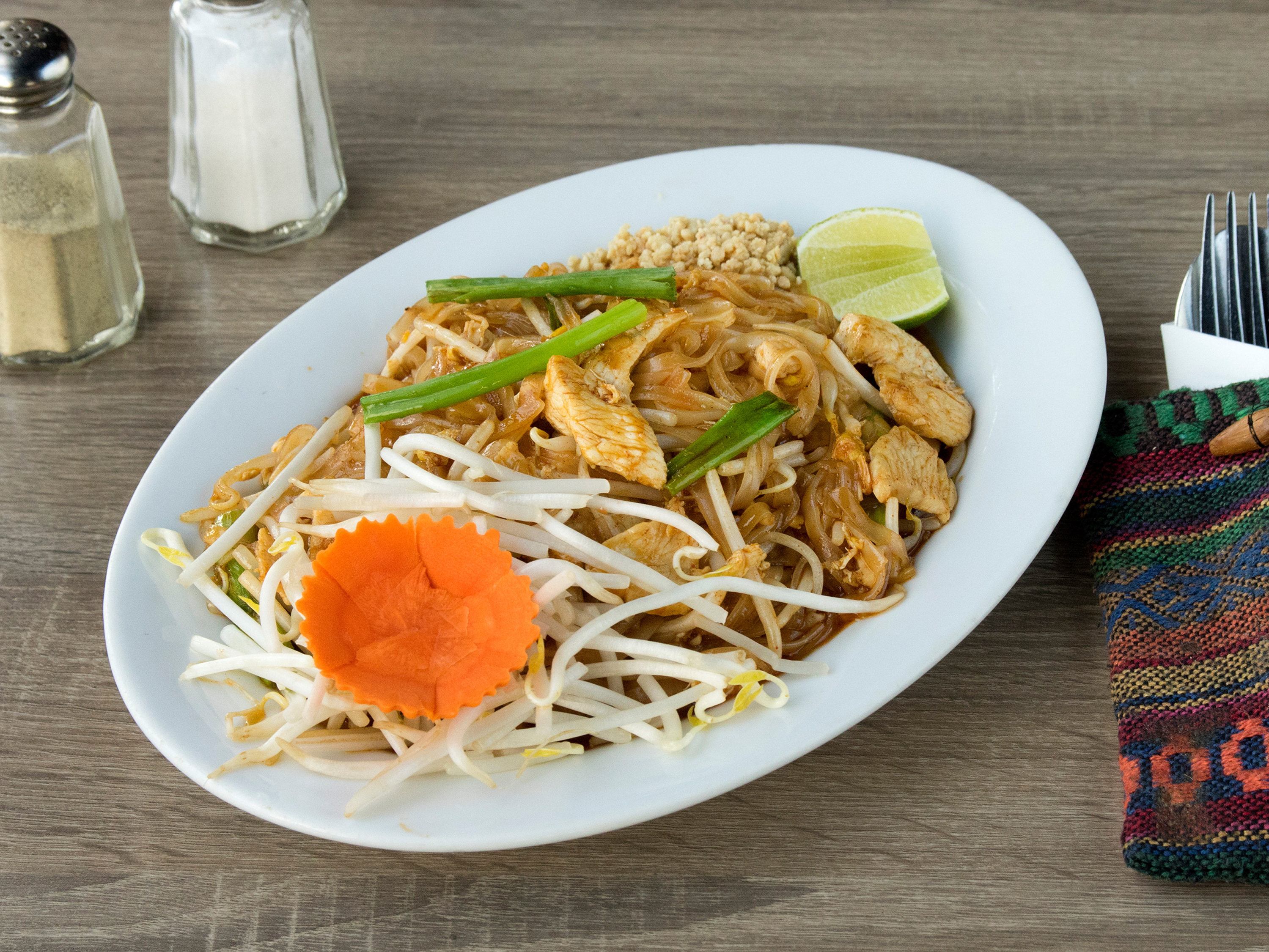 Order Pad Thai Noodle food online from Onny's Thai store, San Marcos on bringmethat.com