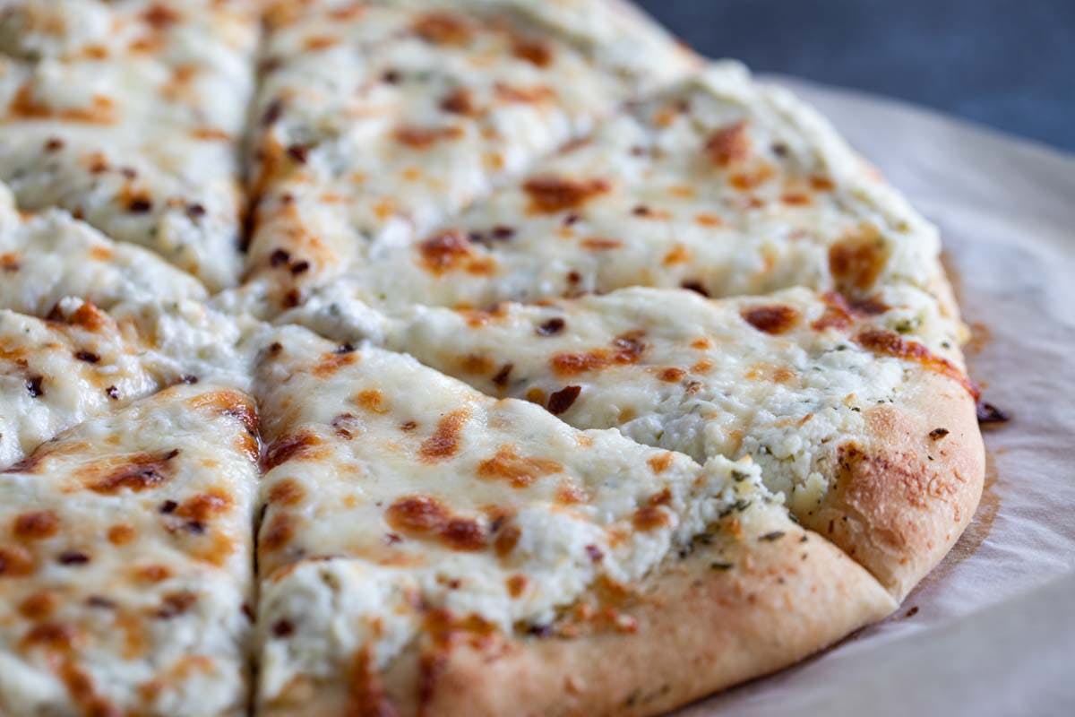 Order Classic White Pizza - Small food online from Jey Subs & Pizza store, Jessup on bringmethat.com