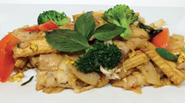 Order Phad Kee Mao Noodle food online from Sukho Thai store, Bellevue on bringmethat.com