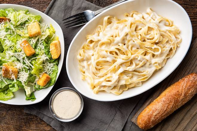 Order Fettuccine Alfredo Lunch Combo food online from Maggiano's Italian Classics store, Hanford on bringmethat.com
