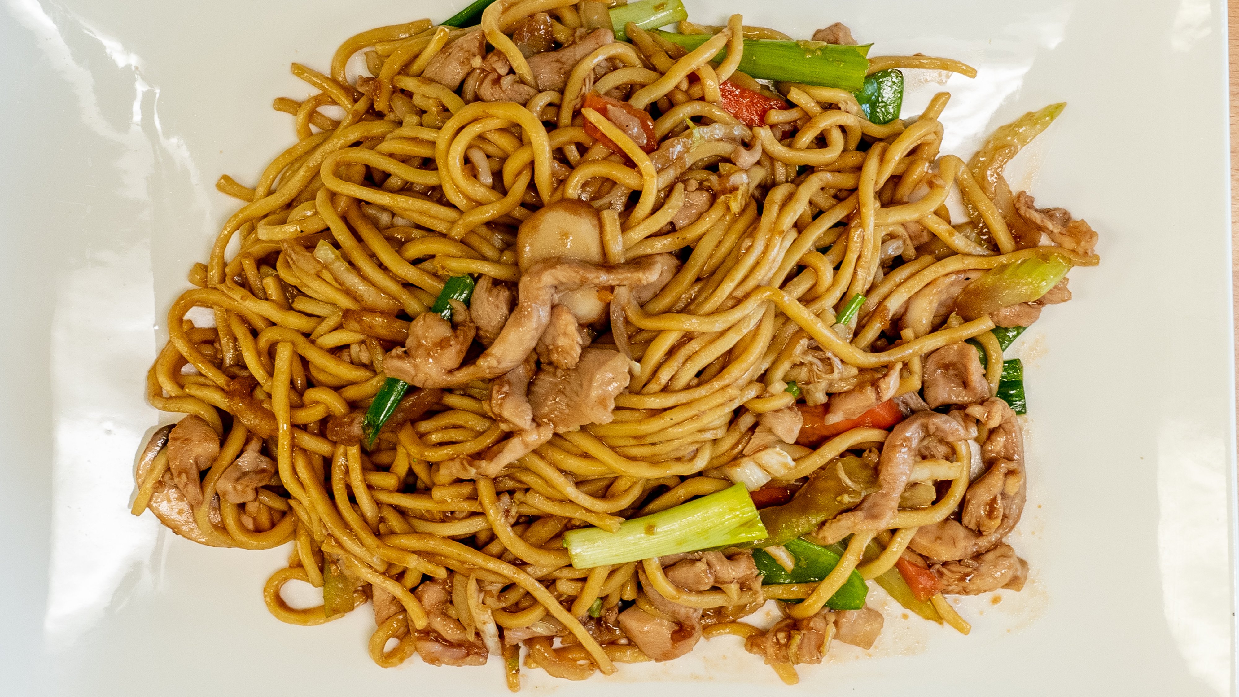 Order 47Chicken Lo Mein food online from China Star store, Springfield on bringmethat.com