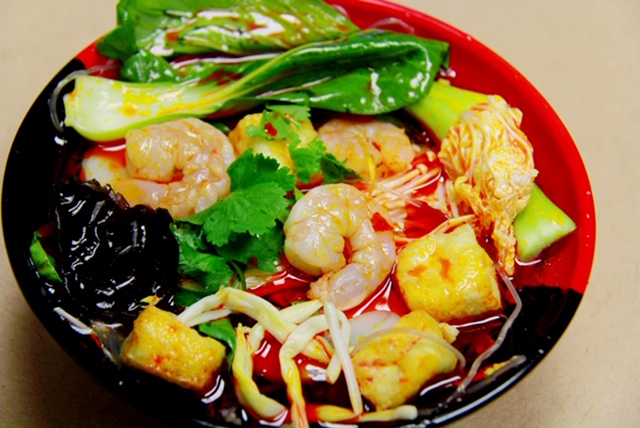 Order Seafood Mala Soup w/Vermicelli noodle food online from Mdm Noodles store, Brighton on bringmethat.com