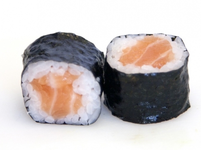 Order Salmon Roll food online from Kiraku Ramen & Sushi store, Gardena on bringmethat.com
