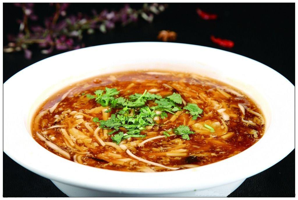 Order 24. Hot and Sour Soup 酸辣汤 food online from Foshan Restaurant store, La Puente on bringmethat.com