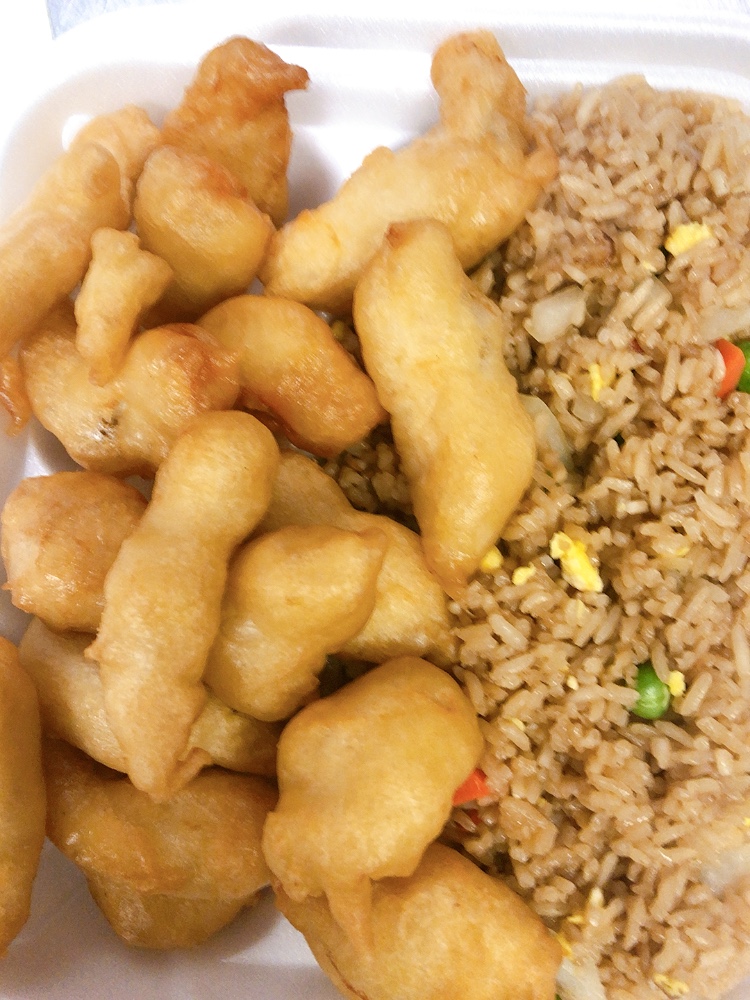 Order Sweet and Sour Chicken food online from Golden Dragon Chinese Restaurant store, Hamilton on bringmethat.com