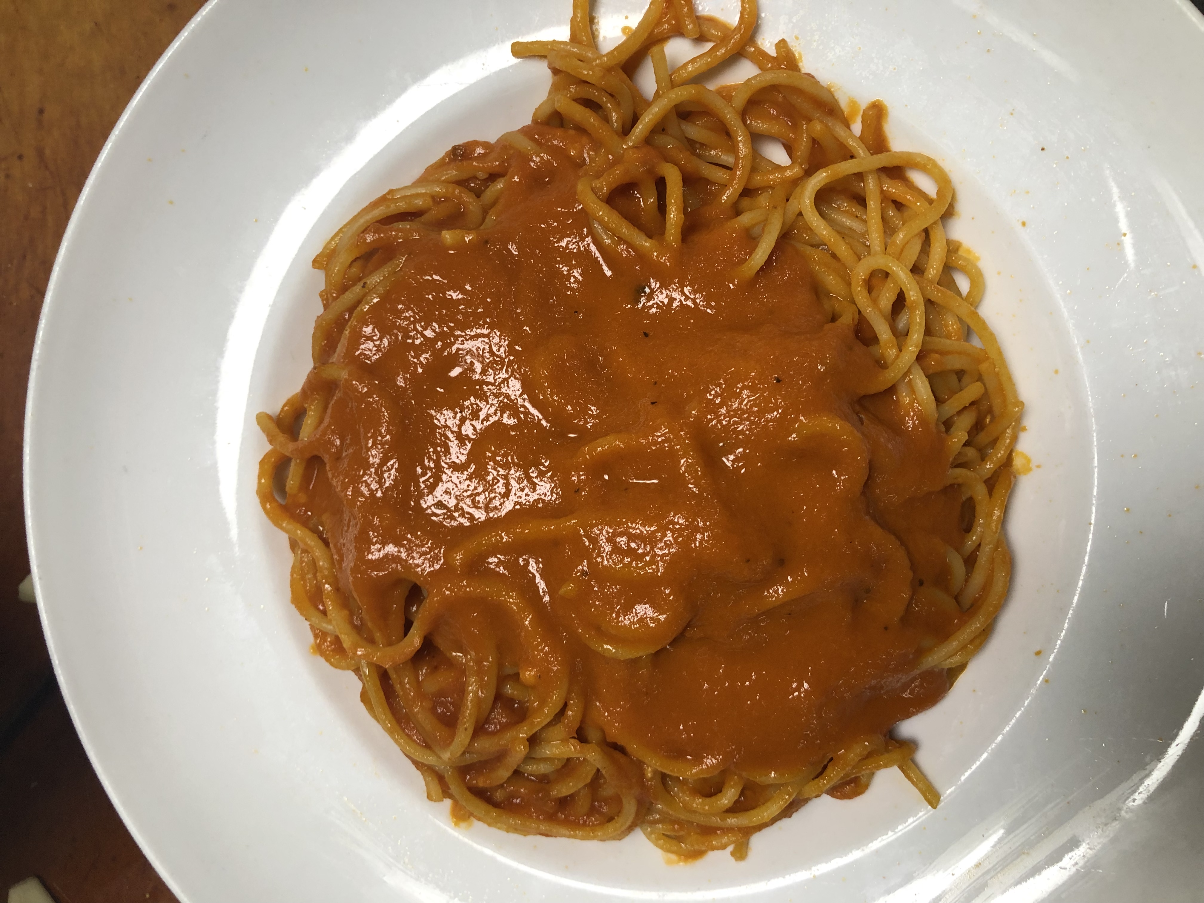 Order Pasta with Traditional Italian Tomato Sauce food online from Toskana Pizzeria Restaurant store, Roslyn Heights on bringmethat.com