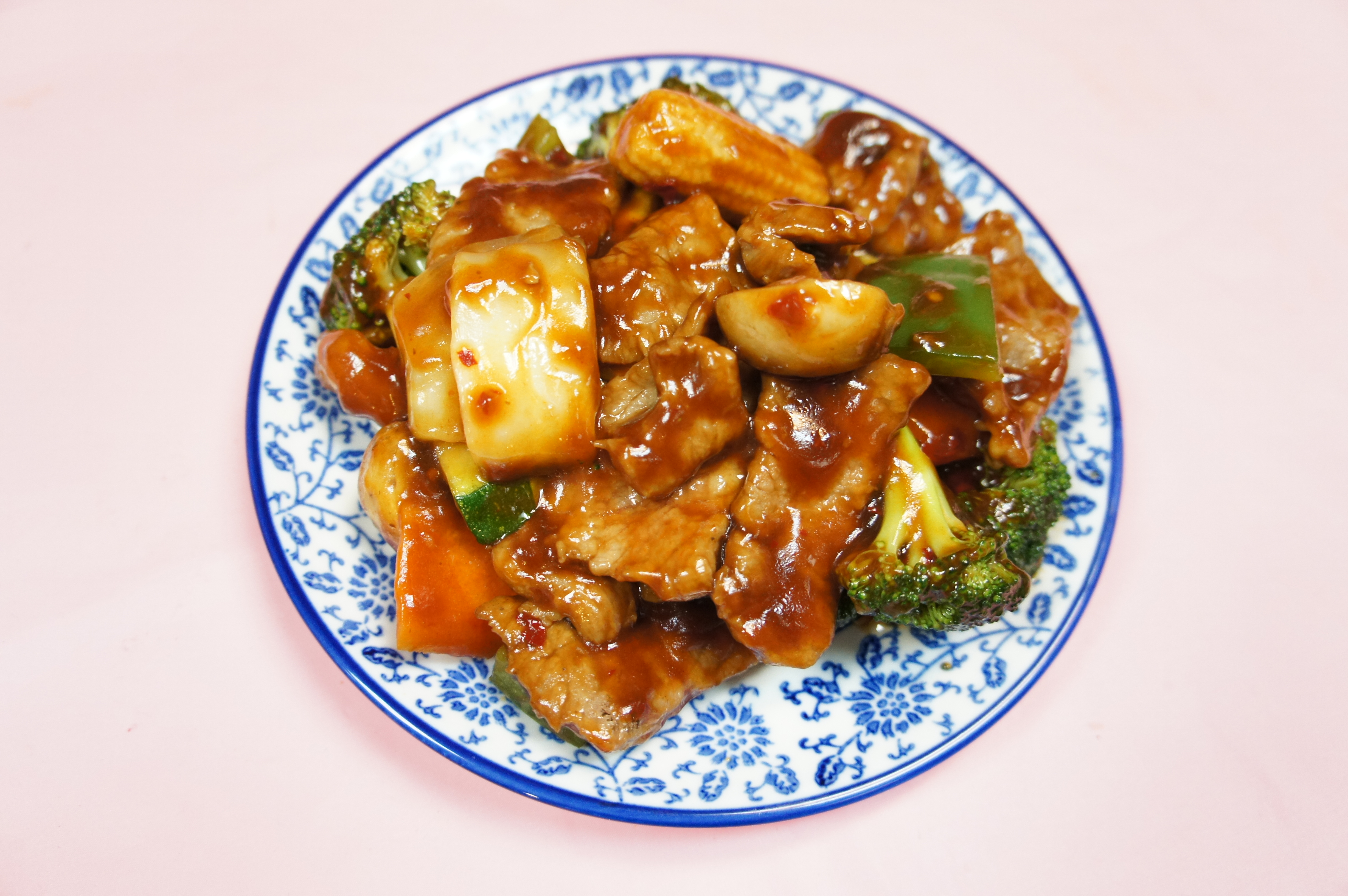 Order C16. Szechuan Spicy Beef (spicy) food online from Zhengs China Express store, Randallstown on bringmethat.com