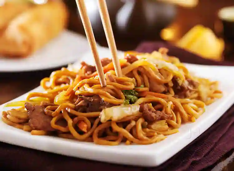 Order Beef Lo Mein food online from Yummy Asian store, Salisbury on bringmethat.com