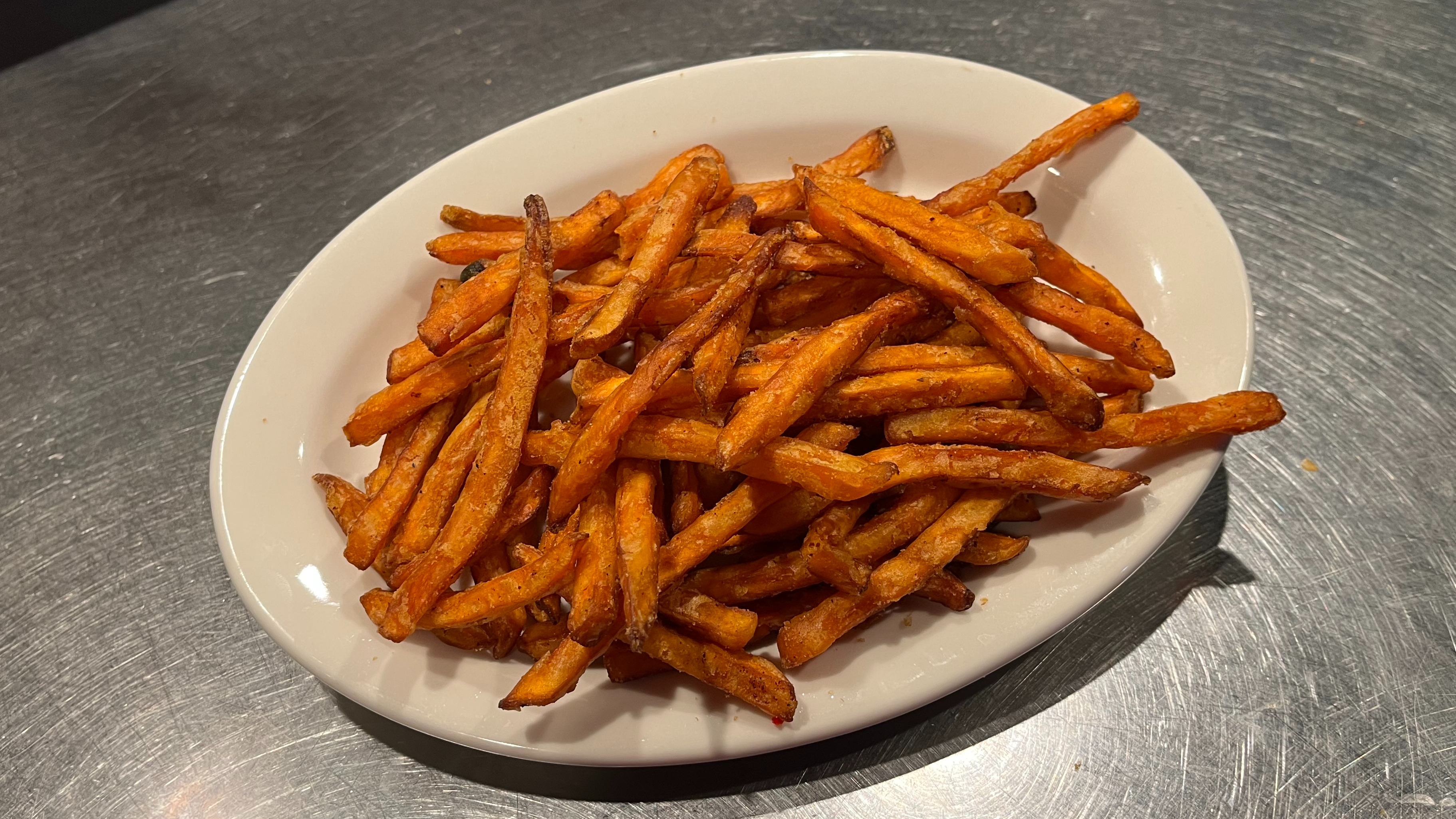 Order Sweet Potato Fries food online from Macs Downtown Alton store, Alton on bringmethat.com