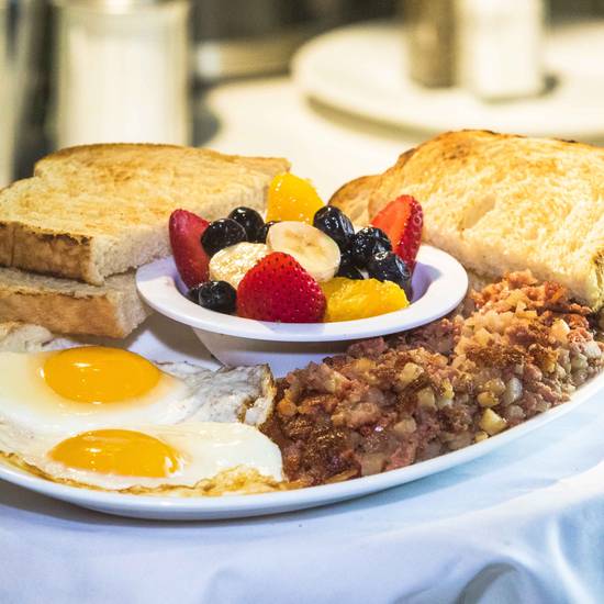 Order Corned Beef Hash food online from Cafe 50's store, Los Angeles on bringmethat.com