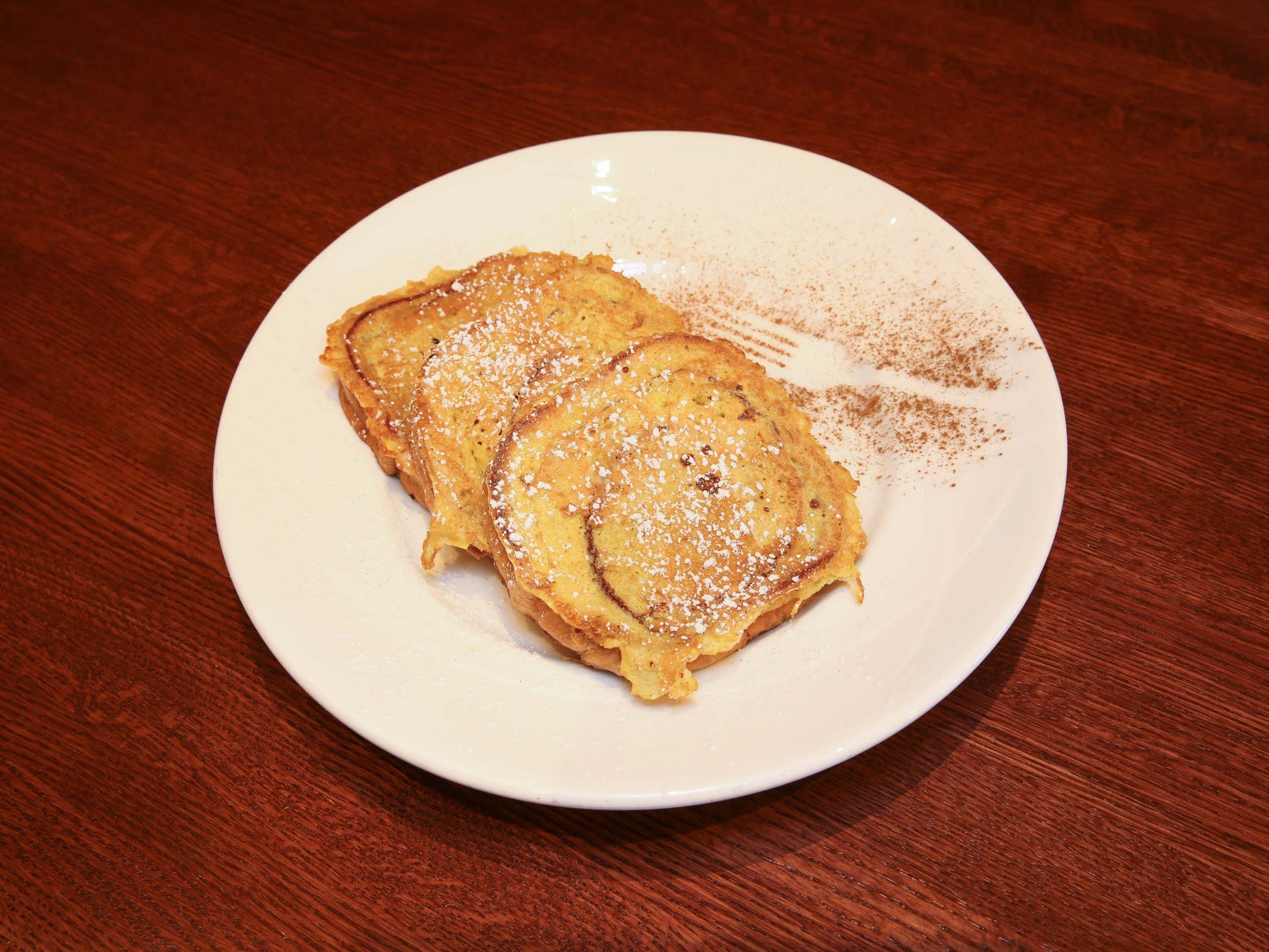 Order Cinnamon Swirl French Toast food online from Yiayia Cafe store, Hinsdale on bringmethat.com