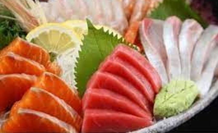 Order Sashimi Combo (7 Pieces) food online from Sushi Uma store, San Francisco on bringmethat.com