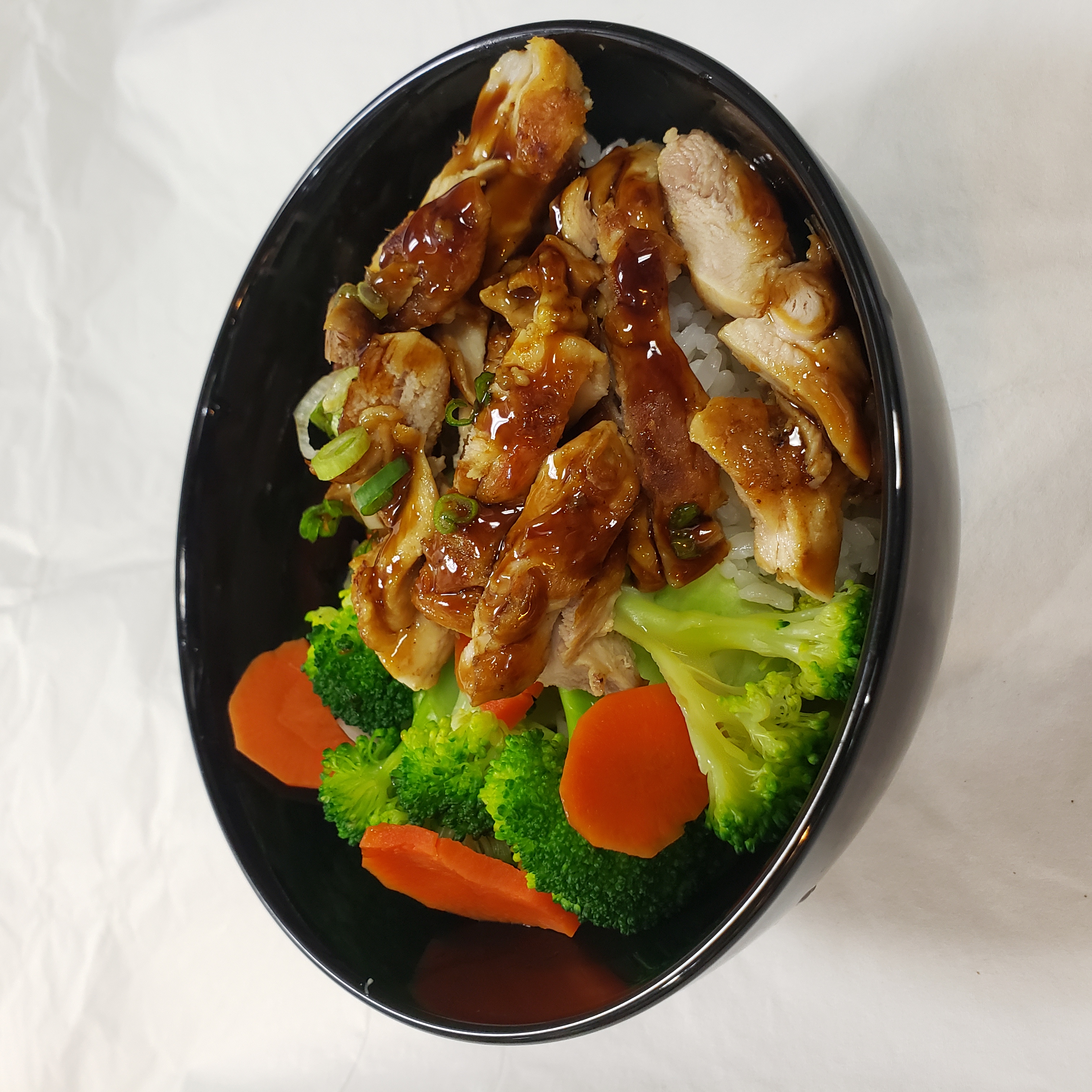 Order 9. Chicken Veggie Bowl food online from Ora Grill store, Los Angeles on bringmethat.com