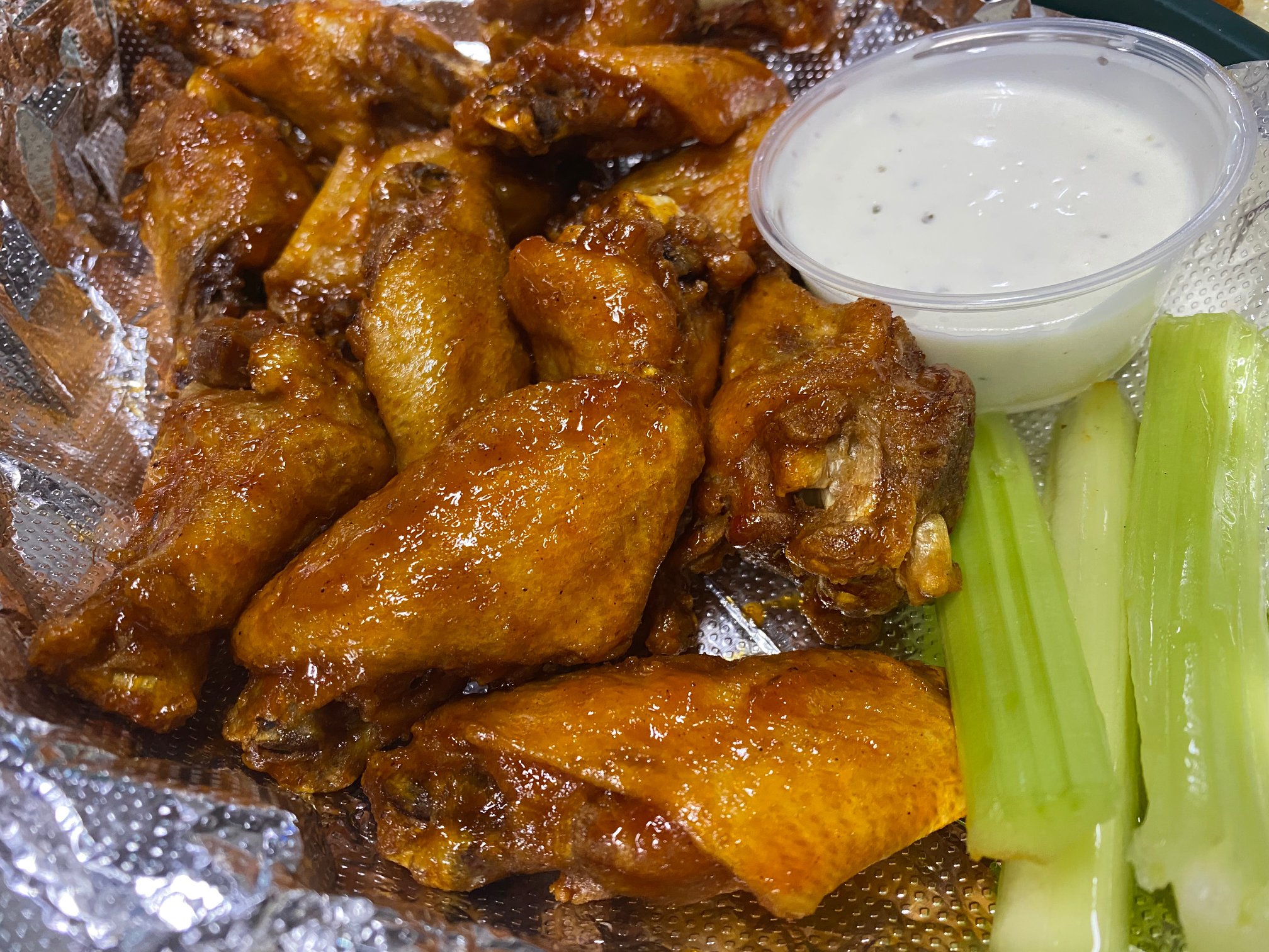 Order Dozen Wings food online from Giannis Pizza store, Frostburg on bringmethat.com