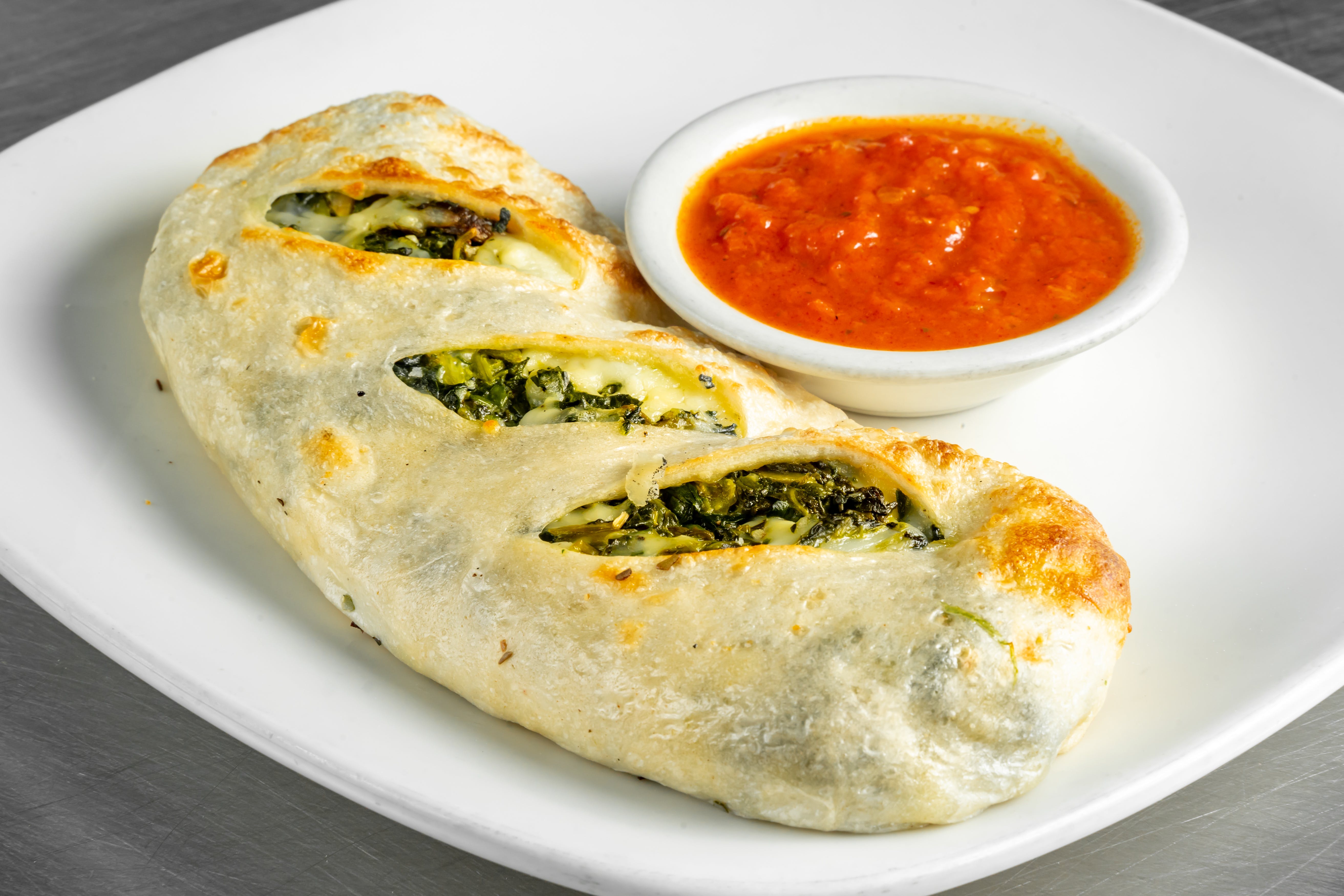 Order Spinach Roll - Roll food online from Joe's Pizza Pasta & Subs store, Justin on bringmethat.com
