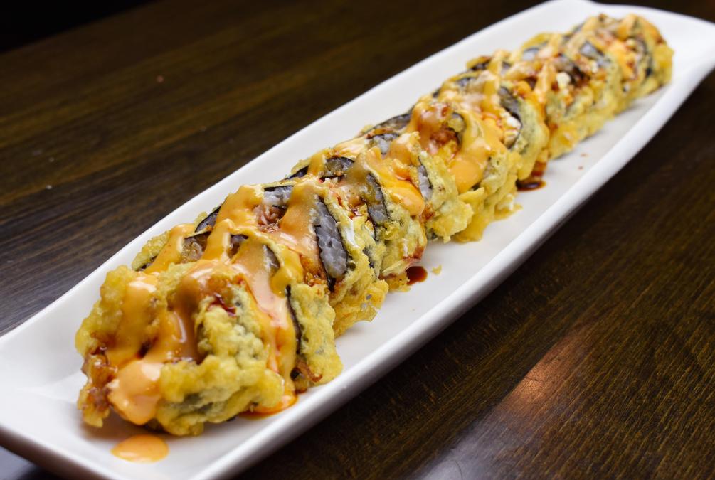 Order Golden City Roll food online from Akaya Sushi, Izakaya & Ramen store, Richardson on bringmethat.com